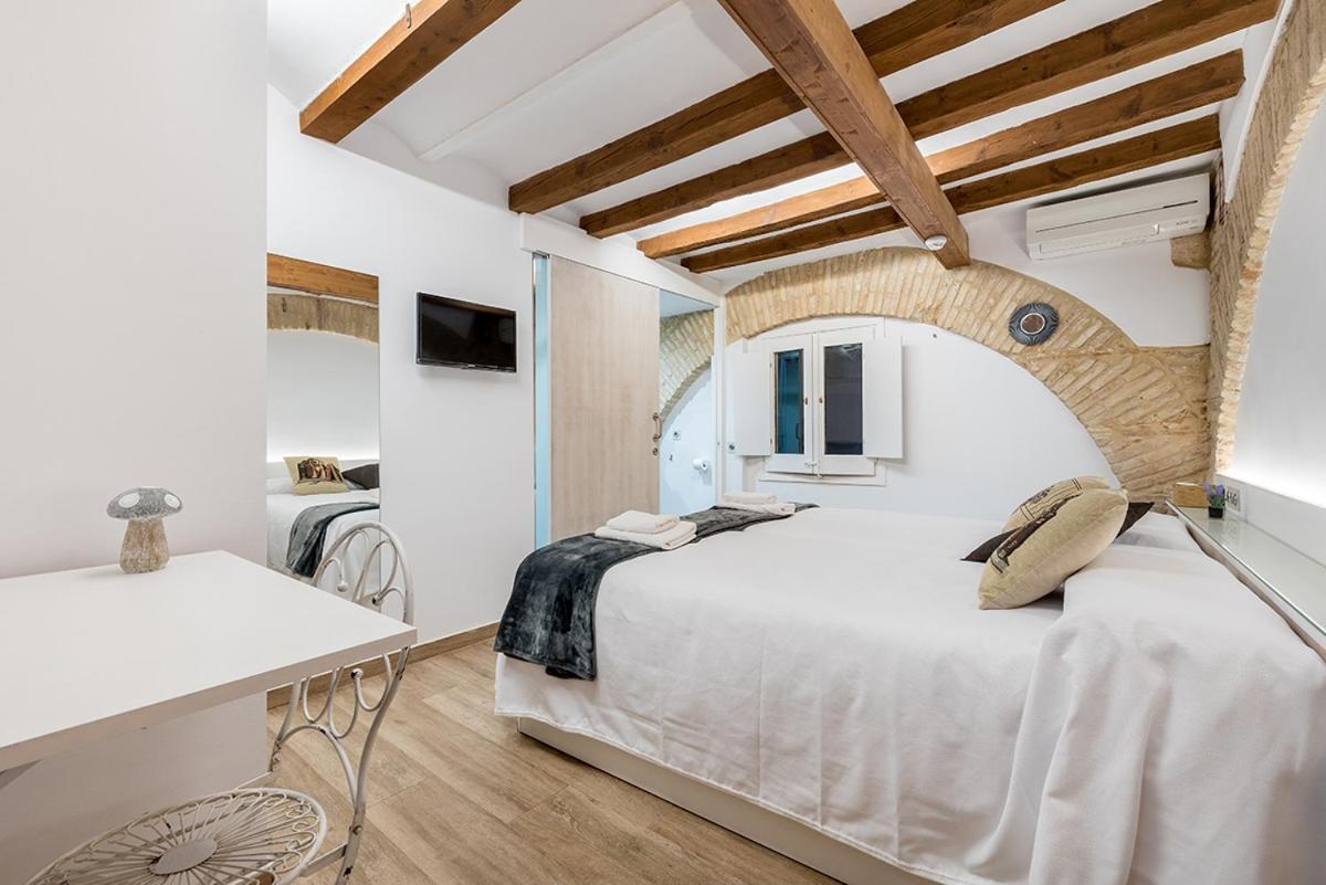 Hostal 977 Tarragona Eksteriør billede